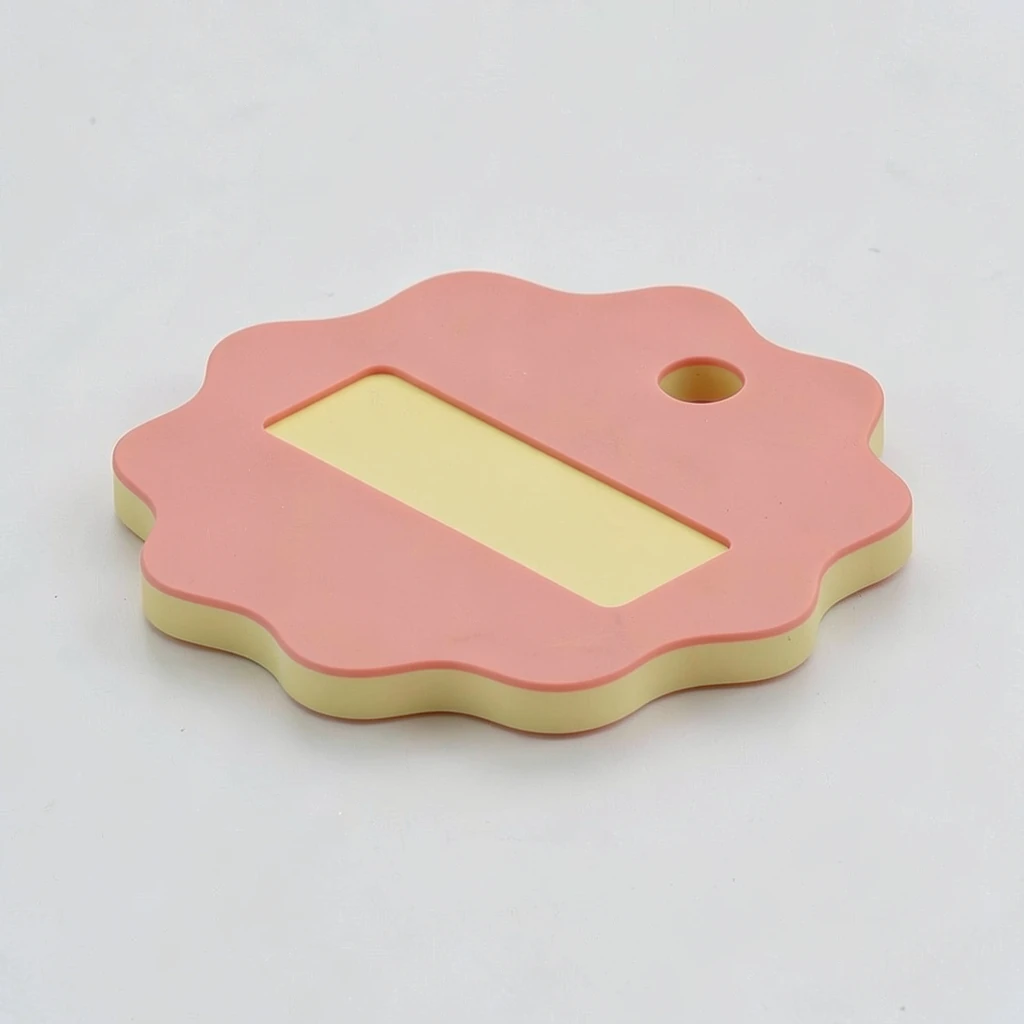 Daisy Bag Name Tag — The full look. Intended product design; actual colour, finish and fit are confirmed before printing.